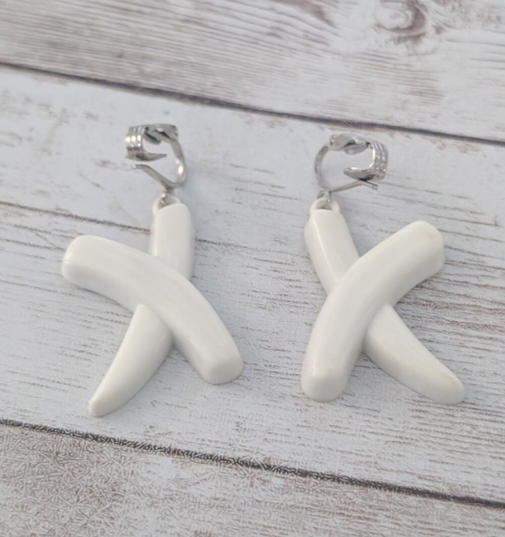 Vintage Clip On Earrings Extra Large Cream Kiss Dangle Statement